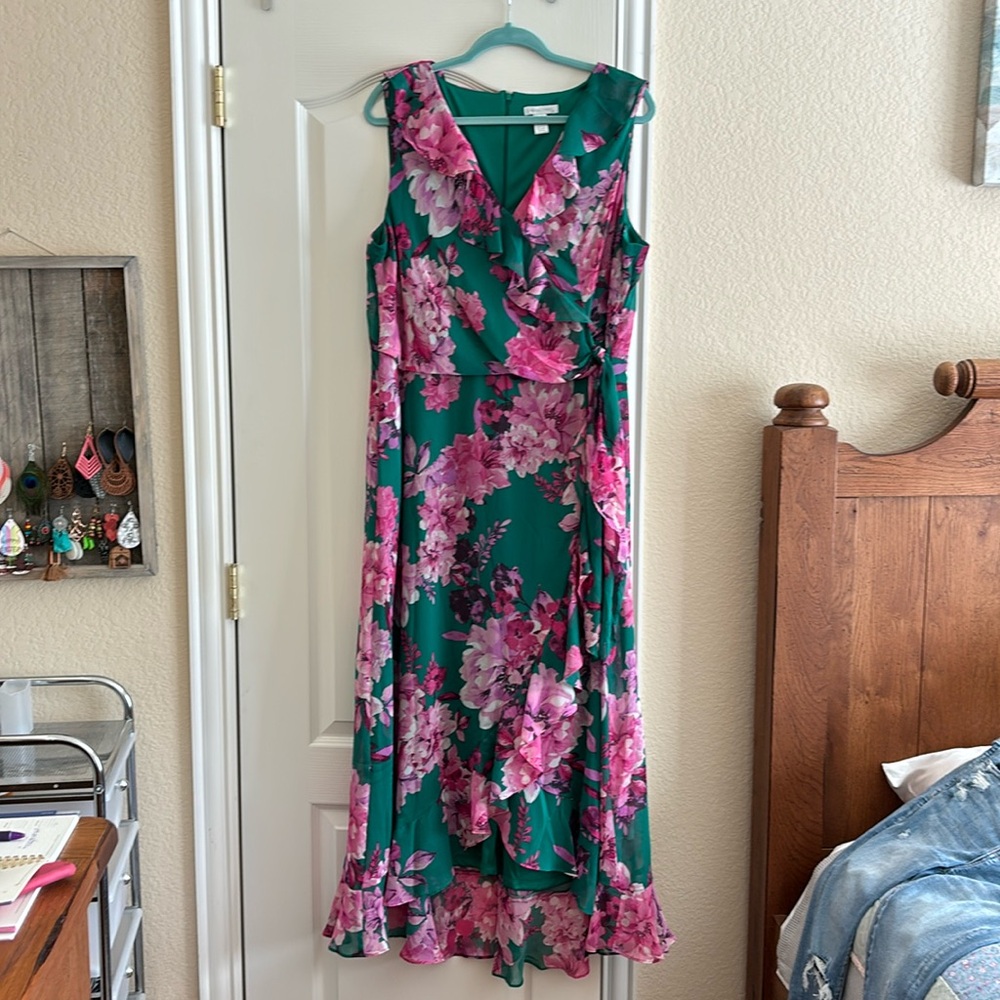 Sz 18 London Times long dress.